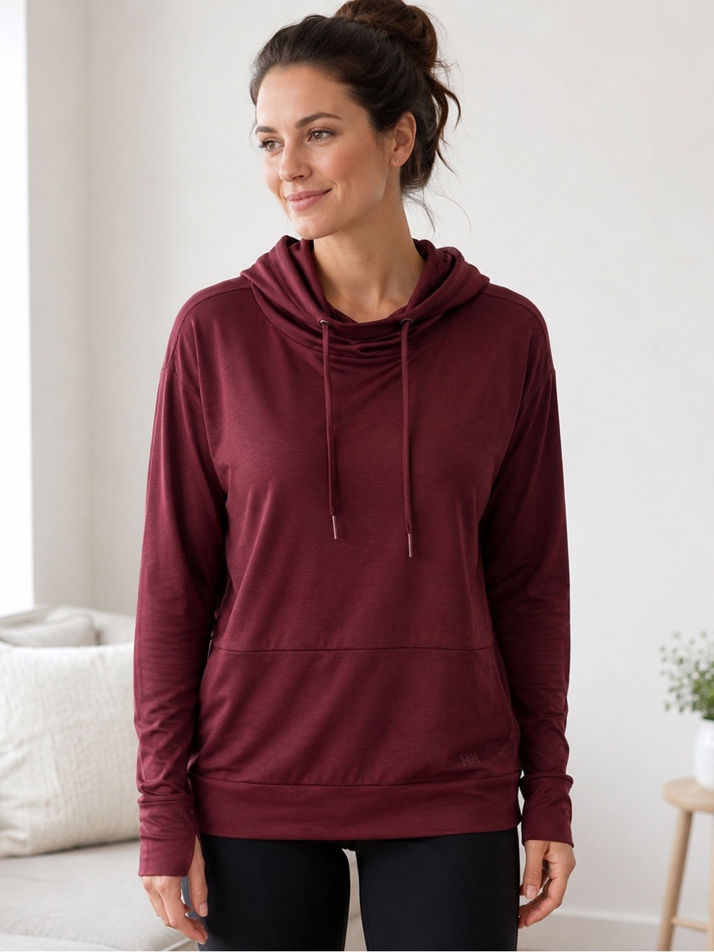 Helly Hansen Women’s XL Burgundy Cowl Neck Lightweight Hoodie Pullover